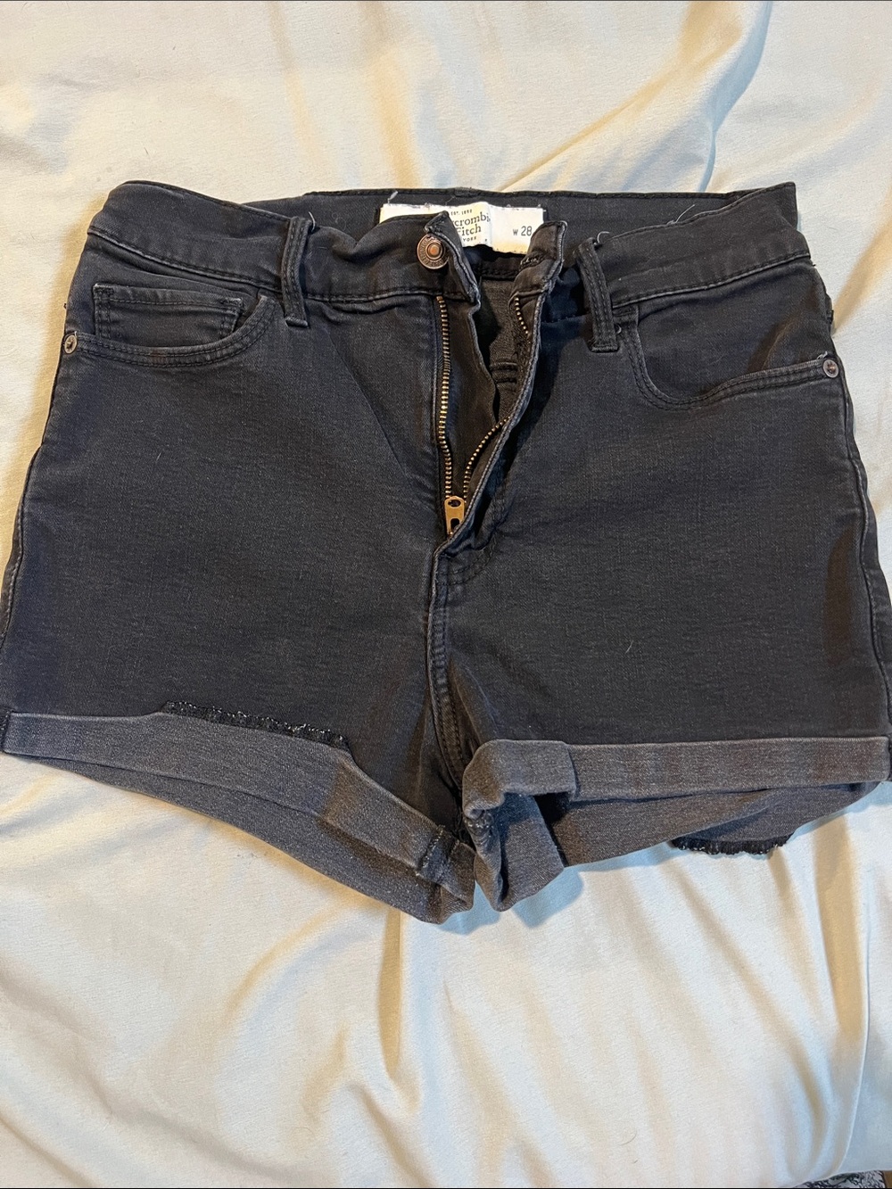 Abercrombie & Fitch Black Roll-Cuff Women's Jean Shorts